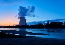 Polacy: Atom tak, ale nie u mnie
