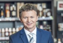 Robert Ogór, Ambra: Kolejny rok to duży znak zapytania