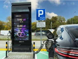 Raport: Do 2030 r. w Europie ma być 75 mln aut elektrycznych, co ze stacjami ładowania?
