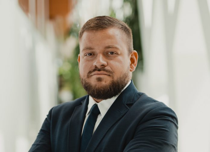 szymon masło, prezes neptun energy
