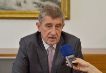 Analiza ISBiznes.pl: Były premier uniewinniony, ale wątpliwości Unii pozostają