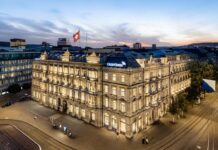 Nie cichnie burza wokół przejęcia Credit Suisse przez UBS