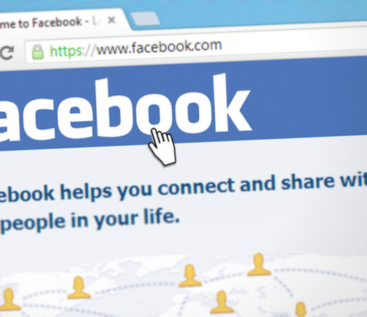 Komisja Europejska: Meta świadomie uzależnia od Facebooka