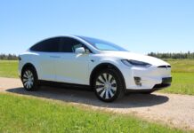 Analiza ISBiznes.pl: Musk nie kłamał. Tesla Model Y najlepiej sprzedającym się samochodem na świecie