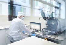 SDS Optic uzyskuje niezależność w produkcji biosensorów światłowodowych
