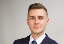 Rozmowa ISBiznes.pl: Elektrykami jeździmy nie tylko „wokół komina”