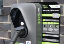 Aldi udostępnia przy swoich sklepach stacje ładowania GreenWay