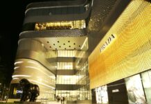 Analiza ISBiznes.pl: Prada kupuje Versace