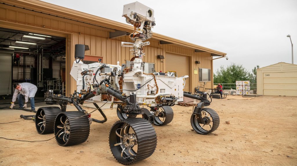 NASA: Oszczędnie wcale nie znaczy tanio